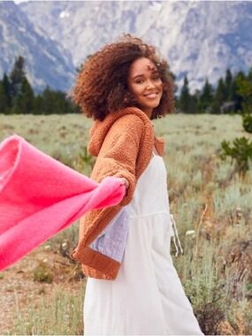 NWT Aerie Neon Pink Sherpa Fringed Blanket Scarf